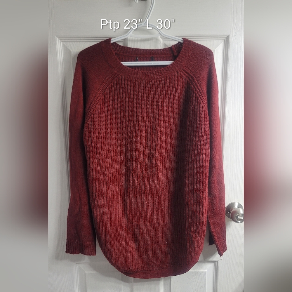 #479 FREE W PURCHASE Red Sweater approx sz L